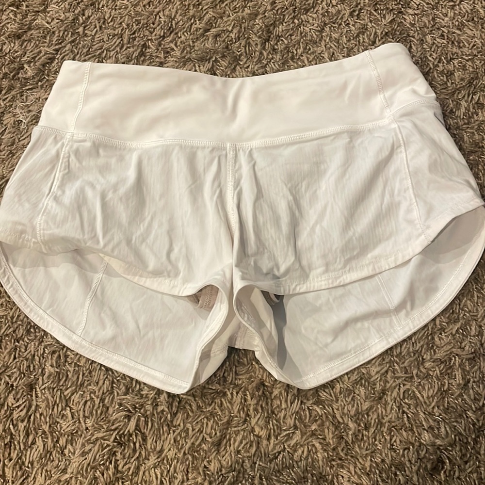 White Lulu shorts size 2